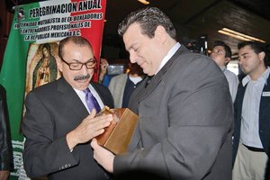 Pese a diferencias entre Berist�in y Sulaim�n, el respeto no se perdi�