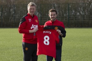 Juan Mata usar la '8' como jugador del Manchester United