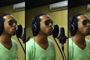 Ronaldinho debuta como cantante Ronaldinho hace su debut con el rapero Edcity en la msica