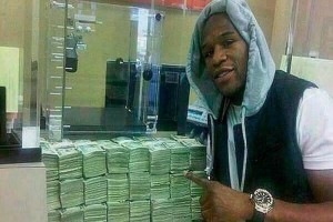 No es la primera vez que Mayweather apuesta, el ao pasado lo hizo a favor del Heat en la NBA