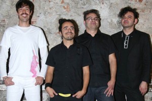 En Mejor lbum Rock Latino, Alternativo y Urbano competirn 'El objeto antes llamado disco', de Caf