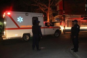 El escolta lesionado fue trasladado a un hospital particular de la ciudad