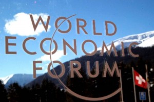 Varios empresarios asistieron esta ma�ana a un panel sobre pron�sticos de desempe�o de las econom�as