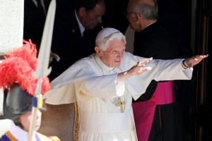 Un documento revel que el papa Benedicto XVI destituy a casi 400 sacerdotes en el lapso de dos ao