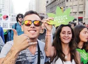 Uruguay ya tiene ofertas para comprarle mariguana