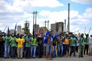 El gobierno sudafricano llam la vspera a las partes involucradas en el conflicto salarial del sect