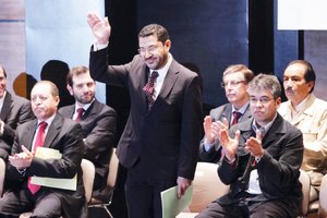 Buscan crear 32 nuevos partidos Buscan crear 32 nuevos partidos