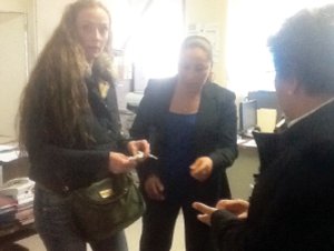 <b>Historia.</b> Sonriente y posando se le vio a Cassez previo a dejar la prisi�n