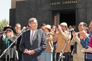 Artistas entregan 5 mil firmas para consulta Artistas entregan 5 mil firmas para consulta