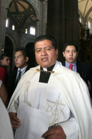 David Romo, falso sacerdote y plagiario detenido en 2011
