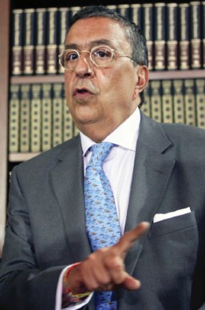 Casta�eda y G�mez Mont apuntalan la estrategia