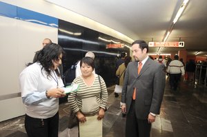 Encuesta sobre alza en viaje cost� 2 millones de pesos