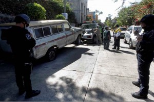 Retiran autos abandonados en Coyoacn Realizan un operativo para retirar vehculos que obstruyen las vialidades en la Coyoacn