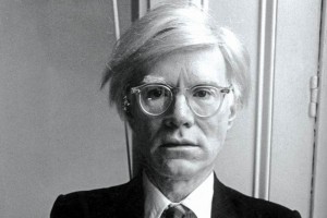 Warhol es fundador y la figura ms relevante del llamado Pop Art