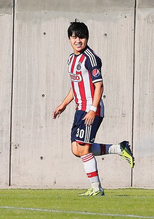 Chivas aprende a la mala