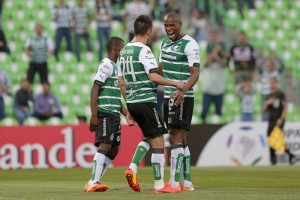 Oribe Peralta le dio los tres puntos al cuadro lagunero