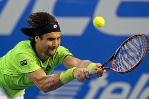 David Ferrer logr� vencer en dos sets a su compatriota Feliciano L�pez