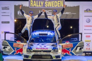 Latvala gan� en Suecia y comanda el Rally.