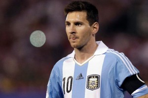 Kempes dijo que se necesita algo ms que Messi para lograr el ttulo.