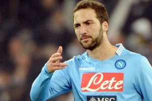 Higuan quiere seguir los pasos de Maradona Scudetto y Mundial son las metas de Higuan.