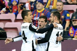 Valencia silenci el Camp Nou con su triunfo de 3-2 sobre Barcelona.