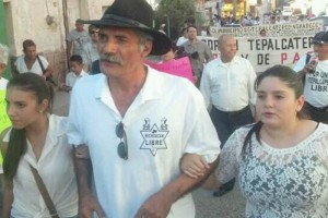 Juan Jos Mireles, fundador de las autodefensas en Tepacaltepec, advirti que continuarn con su ava