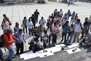 Representantes de la Asociacin de Periodistas de Coatzacoalcos y periodistas independientes efectua