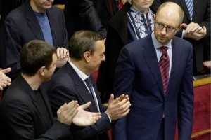En su discurso programtico, Yatseniuk hizo una encendida defensa de la integridad territorial de Uc