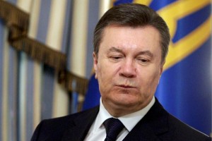 Yanukovich habra tratado de huir a Rusia, su principal aliado, despus de haber denunciado hoy que 
