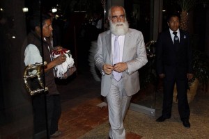 El pol�tico panista Diego Fern�ndez de Cevallos, al llegar a la presentaci�n de la Fundaci�n Desarro