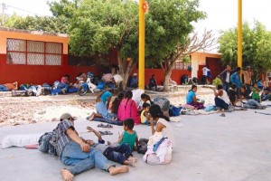 De acuerdo con testimonios de personas que se encuentran en Tijuana, en Michoacn las familias son a