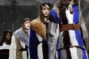 Una mujer austera y elegante, la propuesta en Miln Marni opt por una coleccin de volmenes escultricos y paleta fra