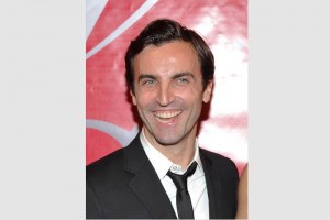 Seg�n la firma, Ghesquiere viol� el acuerdo existente entre ambas partes al dejar la compa��a y habl