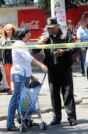 Matan a mujer con beb� en un asalto