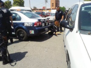 Cuautitl�n Izcalli: desatan balacera en zona escolar