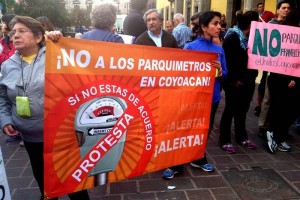 PAN-DF pide a IEDF consulta en Coyoacn por parqumetros Hoy, los panistas recolectaron firmas en las colonias Del Carmen, Villa Coyoacn y los barrios de Sa