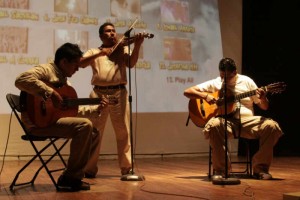 Este a�o son 260 internos incorporados a 33 grupos de hip hop, rock, norte�os, mariachi y banda