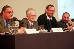 Recuerdan las otras pasiones de Salvador Elizondo