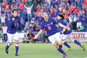 <b> Clausura 2014. </b> El superlder Cruz Azul liga ocho triunfos