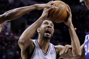 Los jugadores de los Spurs no quieren volver al hotel.