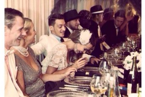 Critican a zil por 'celebrar derrota' Los aficionados criticaron al alemn, quien comparti esta imagen en su cuenta de redes sociales.