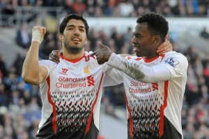 Luis Su�rez sigue imparable en la Liga Premier.