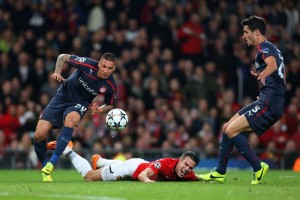 Van Persie se perder�a hasta seis duelos de la Premier y la eliminatoria ante Bayern Munich.