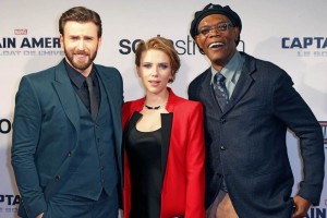 Chris Evans, Scarlett Johansson y Samuel L. Jackson en la premiere de 