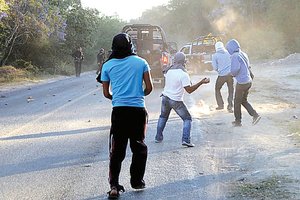 Chocan en Guerrero la CRAC y policas