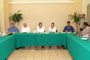 El gobernador ngel Aguirre escuch las demandas de la Coordinadora Estatal de Trabajadores de la Ed