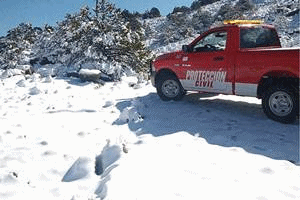 Incluso la cara sur del Pico que es la que menos tiene glaciar, tambi�n tiene mucha nieve