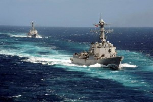 Actualmente los destructores de EU el USS Pickney y el USS Kidd buscan con sonares las aguas del Gol