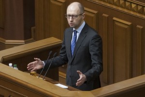 En un discurso ante el Parlamento, Yatsenuik pidi a occidente garantizar la soberana de Ucrania en