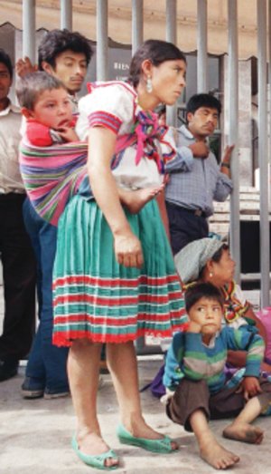 Indagan a clnica del IMSS por quejas Indagan a clnica del IMSS por quejas